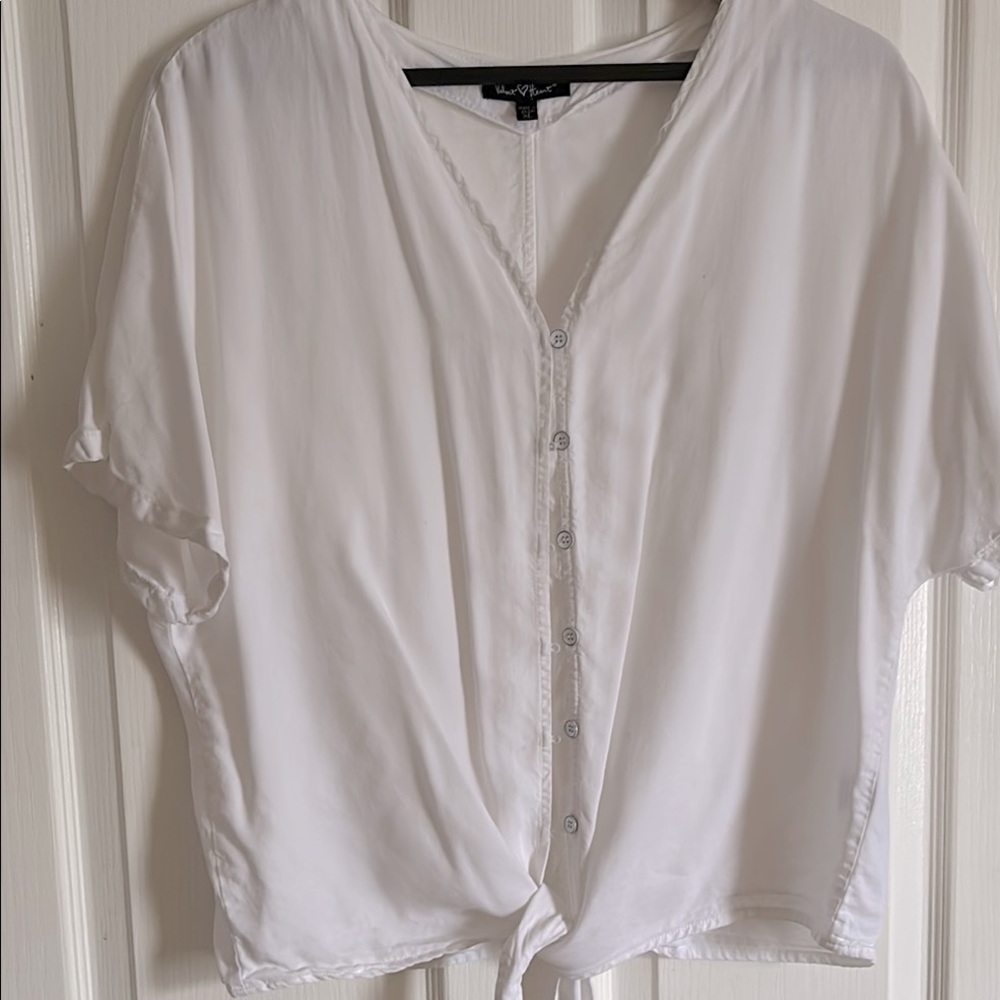 EUC- Velvet Heart White Short Sleeve Mandarin Collar Blouse
